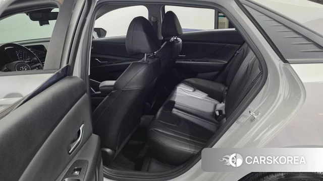 Hyundai Avante (CN7) 2020 Серебристо-серый из Кореи, фото 2