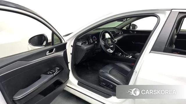 Kia K5 3rd generation 2021 Белый из Кореи, фото 2