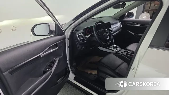 Kia The New Seltos 2023 Белый из Кореи, фото 2