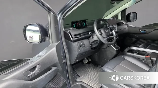 Hyundai Staria 2024 Серый из Кореи, фото 2