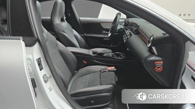 Mercedes-Benz CLA-Class C118 2023 Белый из Кореи, фото 2