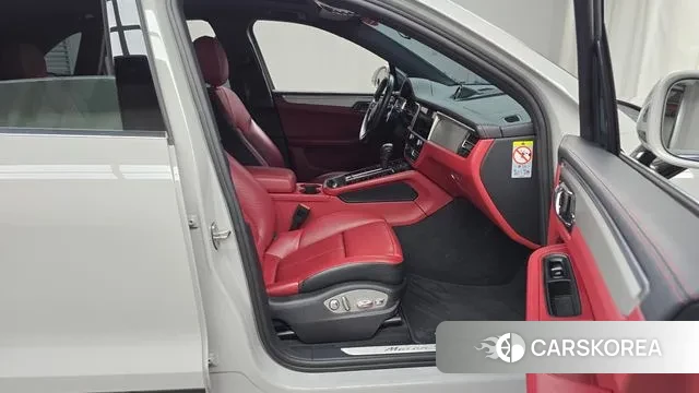 Porsche Macan 2023 Серый из Кореи, фото 2