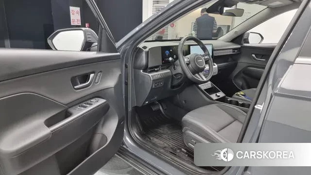 Hyundai Kona (SX2) 2023 Серый из Кореи, фото 2