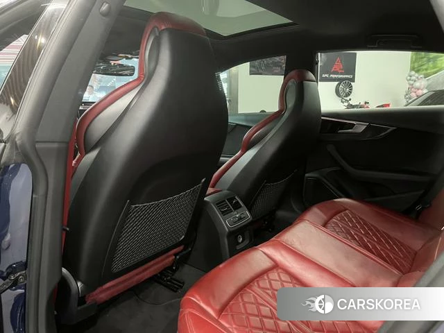 Audi S5 2021 Зеленый из Китая, фото 2