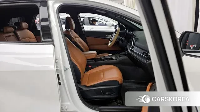 Kia Sportage 5th Generation 2022 Белый из Кореи, фото 2