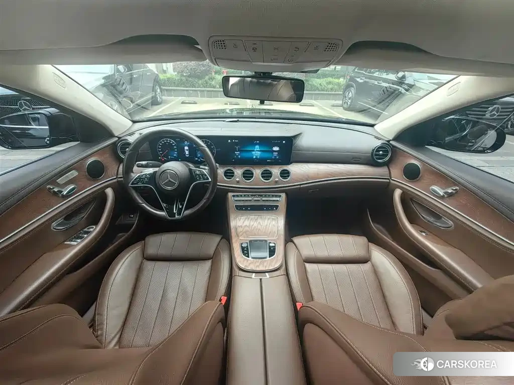 Mercedes-Benz E-Class 2022 Черный из Китая, фото 2