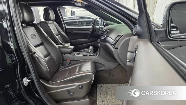 Jeep Grand Cherokee 2019 Черный из Кореи, фото 2