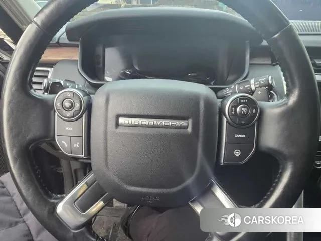 Land Rover Discovery 5 2018 Черный из Кореи, фото 2