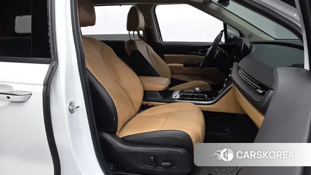 Kia Carnival 4th generation 2023 Белый из Кореи, фото 2