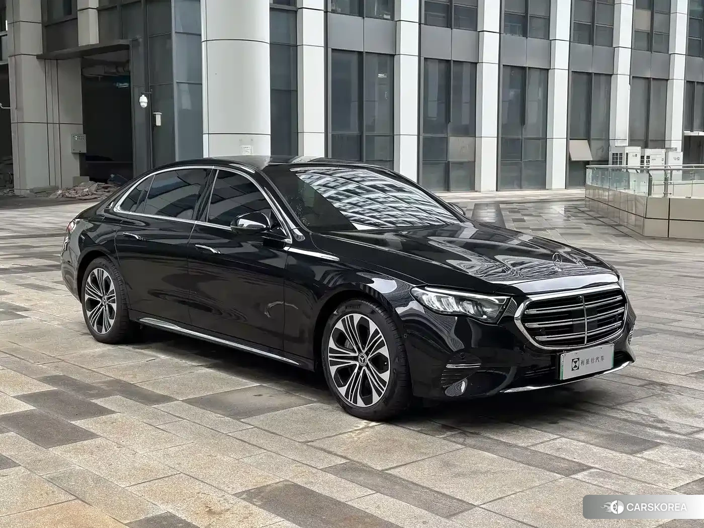 Mercedes-Benz E-class New Energy 2025 Черный из Китая, фото 2