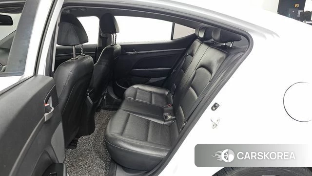 Hyundai Avante AD 2018 Белый из Кореи, фото 2