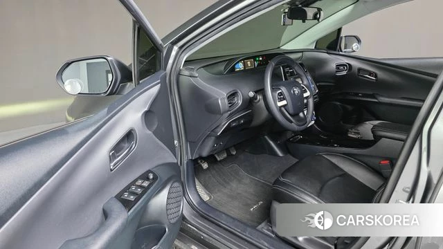 Toyota Prius 4th Generation 2018 Серый из Кореи, фото 2