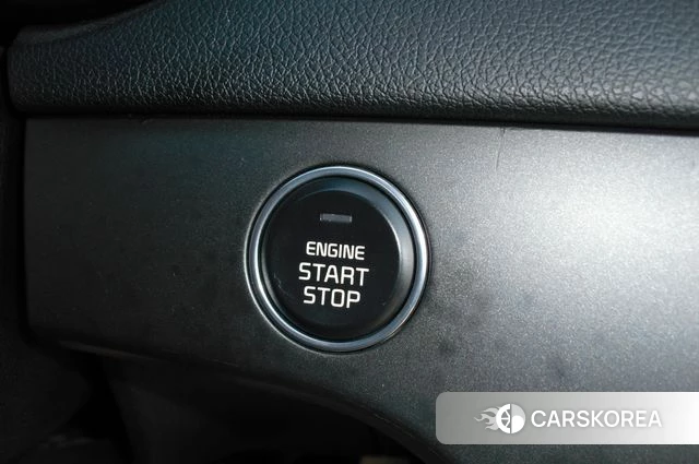 Kia Sportage The Bold 2020 Серый из Кореи, фото 2