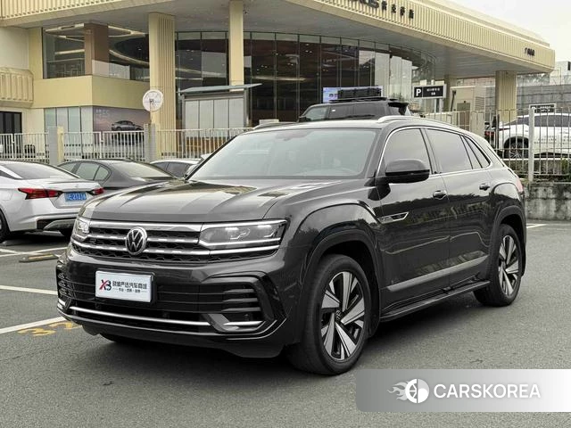 Volkswagen Tourang 2021 Темно-серый из Китая, фото 2