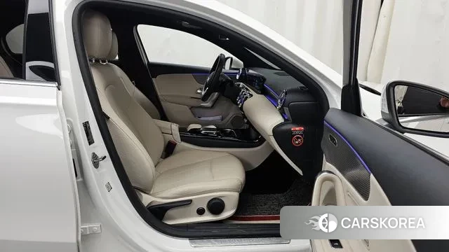 Mercedes-Benz A-Class W177 2022 Белый из Кореи, фото 2