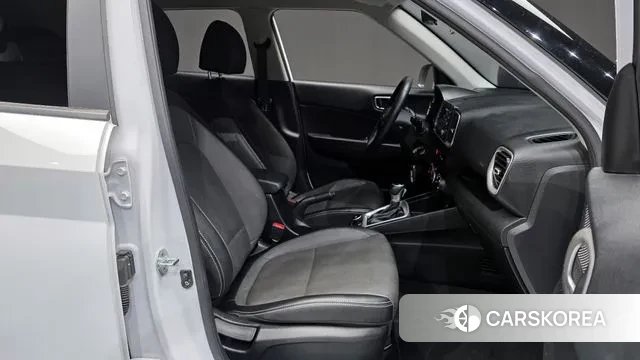 Hyundai Venue 2021 Белый из Кореи, фото 2