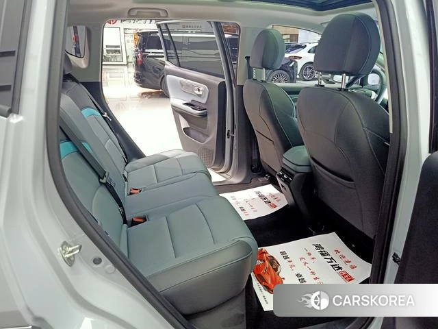 Aian AION Y 2024 Серебристо-серый из Китая, фото 2