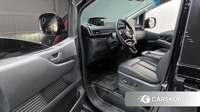 Hyundai Staria 2024 Черный из Кореи, фото 2