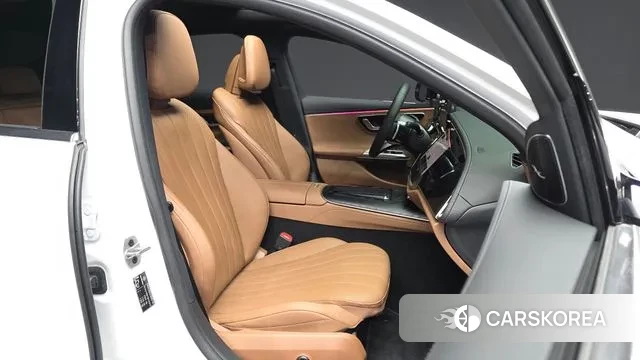 Mercedes-Benz E-Class W214 2025 Белый из Кореи, фото 2