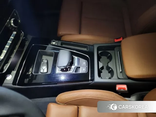 Audi Q5 (FY) 2024 Белый из Кореи, фото 2