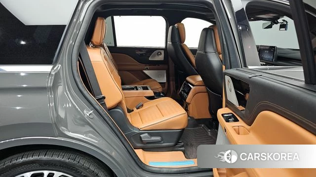 Lincoln Aviator 2nd generation 2021 Серый из Кореи, фото 2