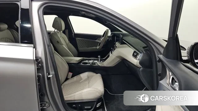 Genesis The New G70 Shooting Brake 2023 Серебристо-серый из Кореи, фото 2