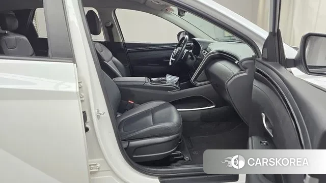 Hyundai Tucson (NX4) 2021 Белый из Кореи, фото 2