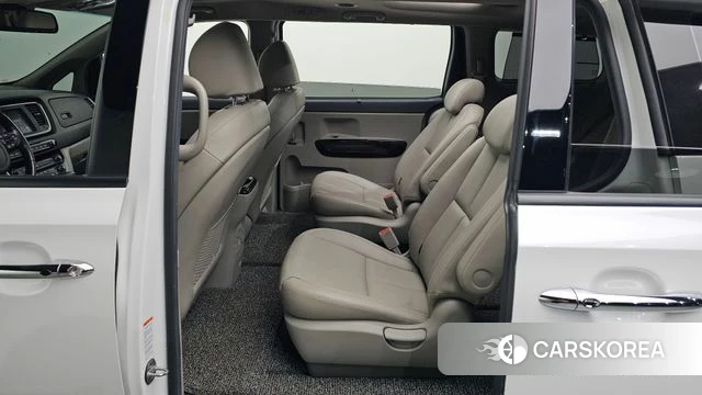 Kia The New Carnival 2018 Белый из Кореи, фото 2
