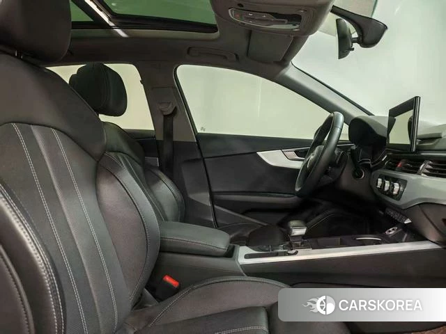 Audi A4L 2023 Белый из Китая, фото 2
