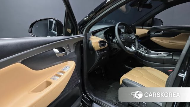 Hyundai The New Santa Fe 2023 Черный из Кореи, фото 2