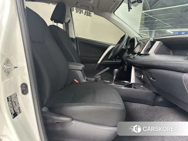 Toyota RAV4 Rongfang 2019 Белый из Китая, фото 2