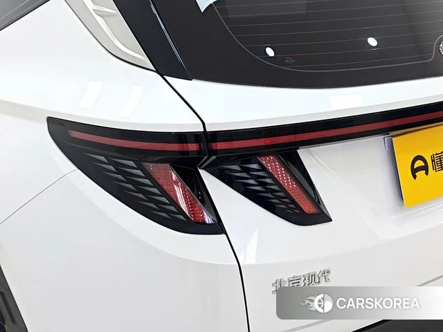 Hyundai Tucson 2021 Белый из Китая, фото 2