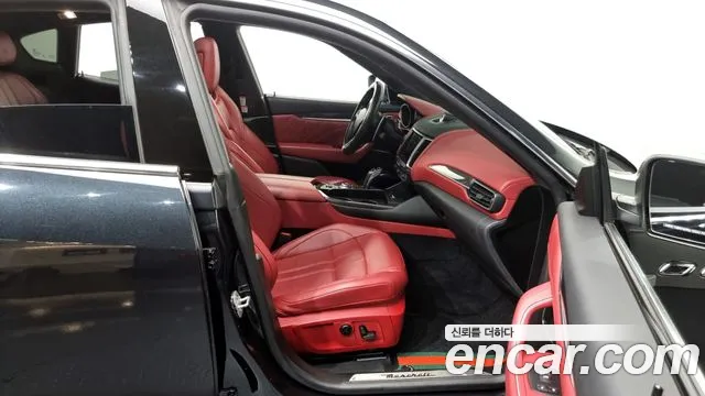 Maserati Levante 2019 Черный из Кореи, фото 2