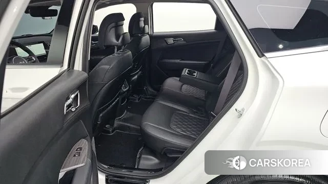 Kia Sportage 5th Generation 2023 Белый из Кореи, фото 2