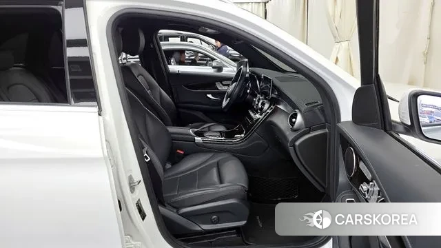 Mercedes-Benz GLC-Class X253 2020 Белый из Кореи, фото 2