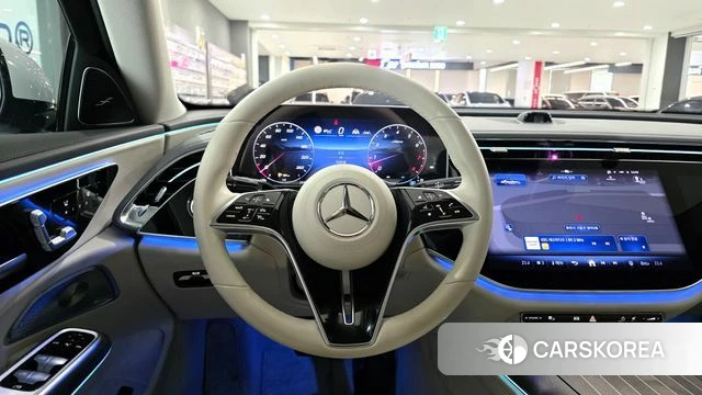 Mercedes-Benz E-Class W214 2024 Белый из Кореи, фото 2