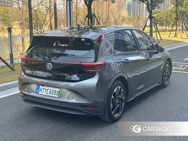 Volkswagen ID.3 2024 Серебристо-серый из Китая, фото 2