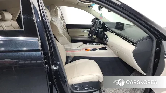 Genesis GV70 2023 Черный из Кореи, фото 2