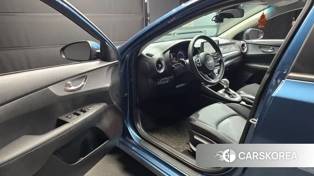 Kia The New K3 2nd generation 2022 Синий из Кореи, фото 2