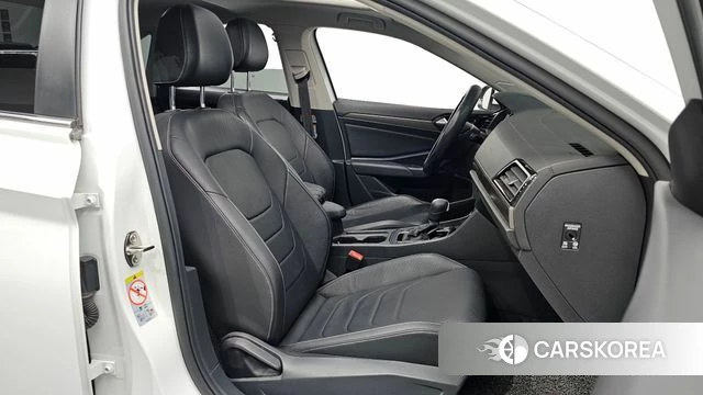 Volkswagen 7th Generation of Jetta 2020 Белый из Кореи, фото 2
