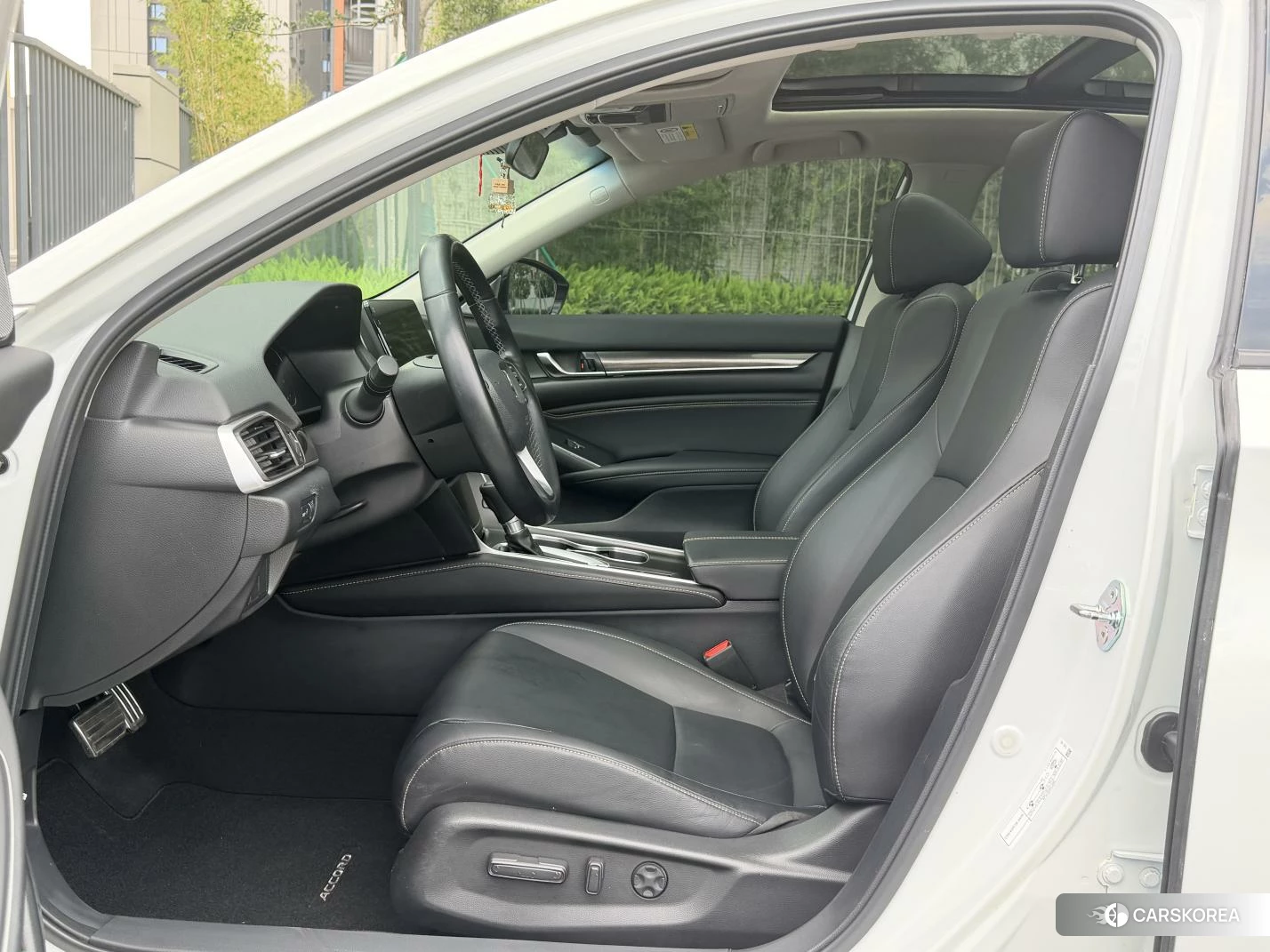 Honda Accord 2021 Белый из Китая, фото 2
