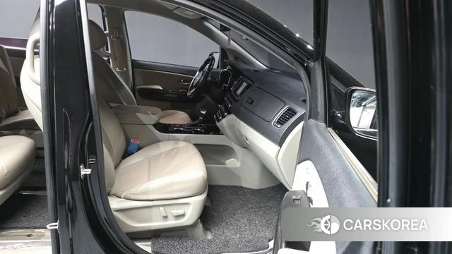 Kia The New Carnival 2020 Черный из Кореи, фото 2