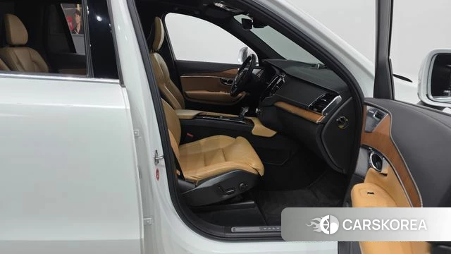 Volvo XC90 second Generation 2020 Белый из Кореи, фото 2