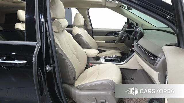 Kia Carnival 4th generation 2022 Черный из Кореи, фото 2