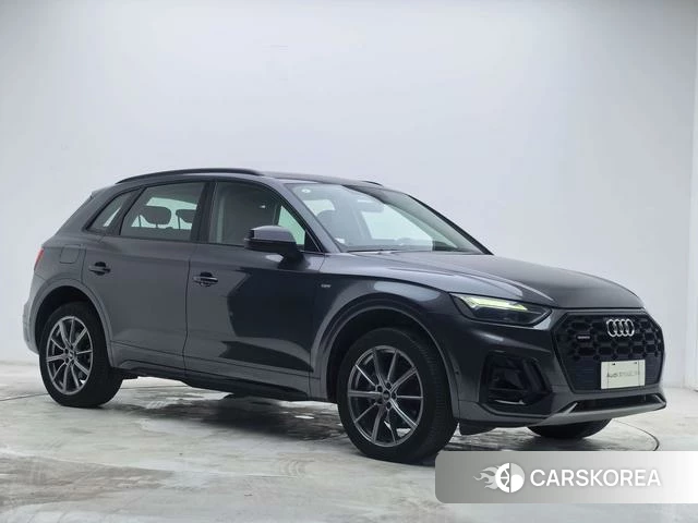 Audi Q5L 2023 Черный из Китая, фото 2
