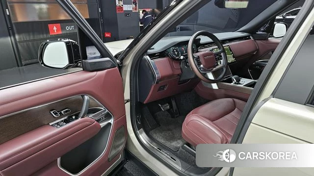 Land Rover Range Rover 5th Generation 2025 Песочный из Кореи, фото 2