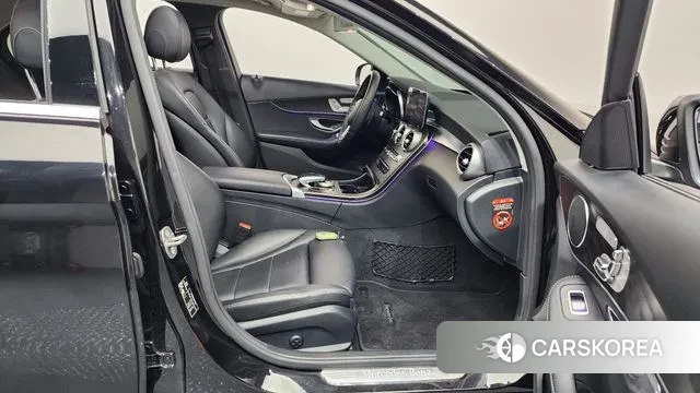 Mercedes-Benz C-Class W205 2019 Черный из Кореи, фото 2