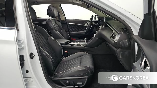 Genesis G70 2018 Белый из Кореи, фото 2