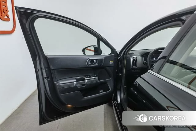 Citroen C6 2018 Черный из Китая, фото 2