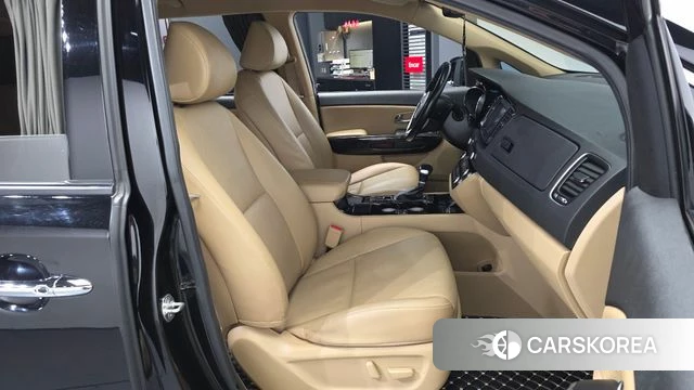 Kia The New Carnival 2020 Черный из Кореи, фото 2
